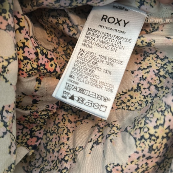 3/$8 - Roxy floral layered ruffle hem high low mini skirt - M - Picture 6 of 6